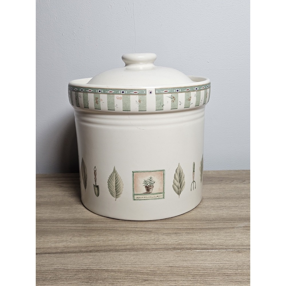 Pfaltzgraff Naturewood Canister Cookie Jar w/Lid 8" Tall Chip Farmhouse Decor